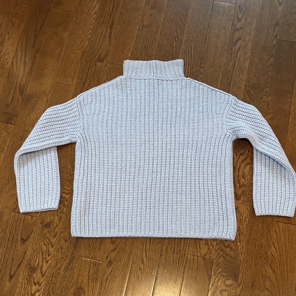 vince soft wool mix Nordstrom blue mock neck sweater. Either NWOT or like new - Picture 8 of 8